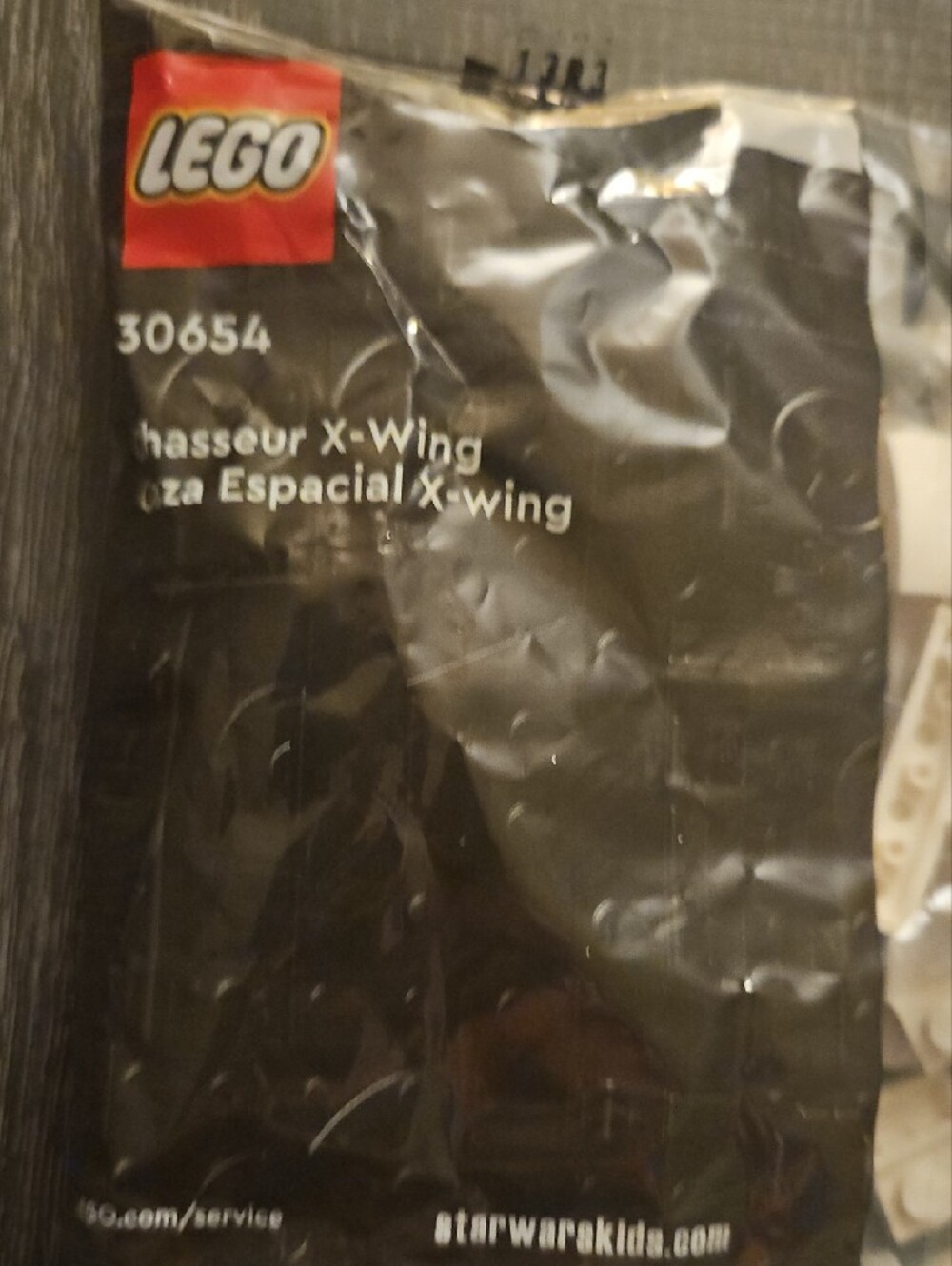 Lego Star Wars X-Wing Starfighter - White, Red & Dark Gray - Picture 3 of 6